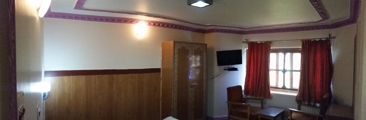 Hotel Gulmarg Inn ภายนอก รูปภาพ